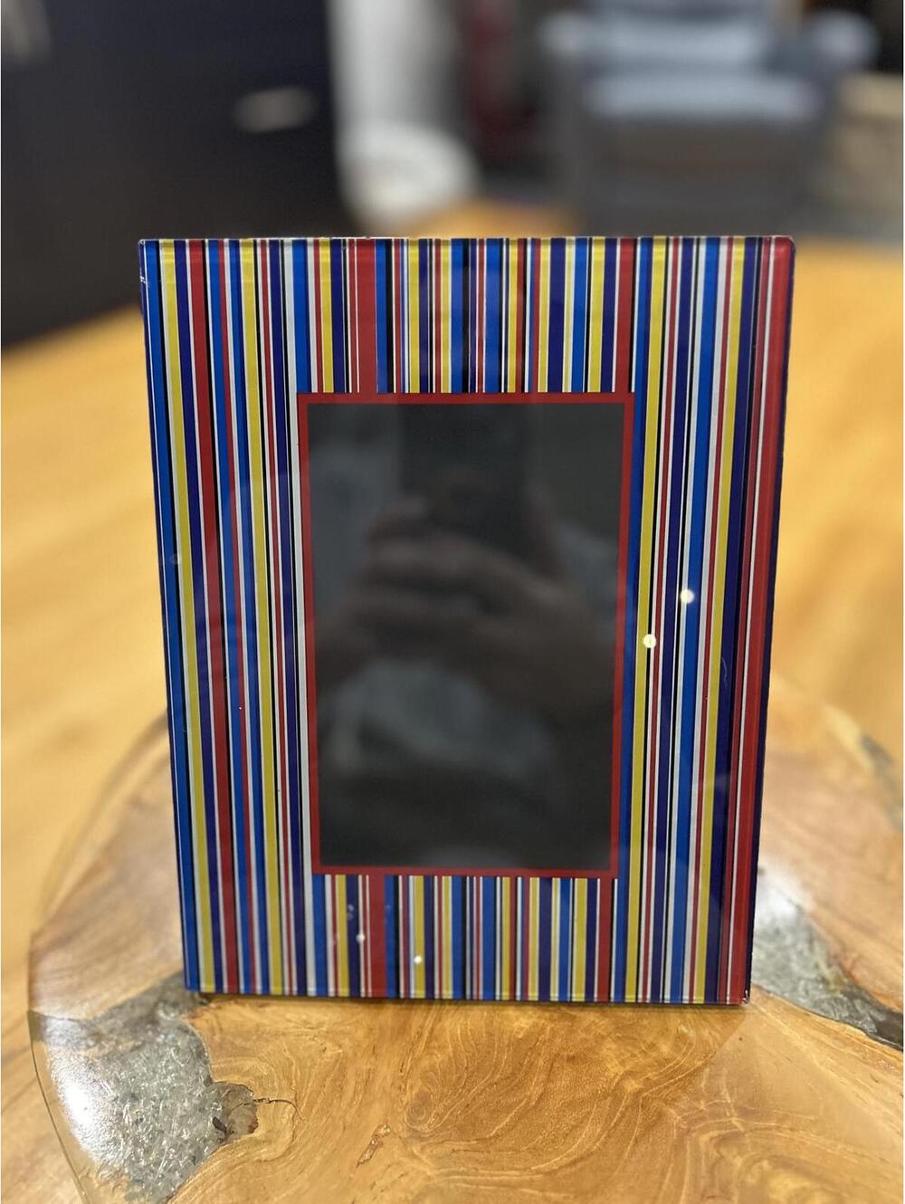 Fetco Home Design Glass Photo Frame with Multi-Color Stri